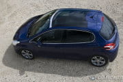 peugeot-208-cascais-33