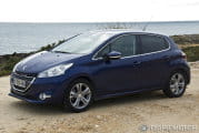 peugeot-208-cascais-38