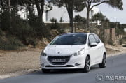 peugeot-208-cascais-46