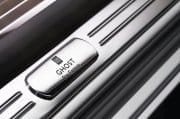 rolls-royce-ghost-six-senses-4