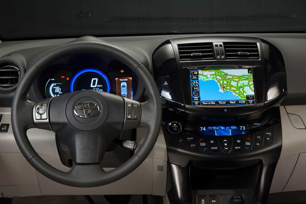 Toyota_RAV4_EV_005