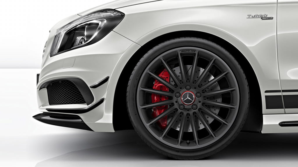 Algo esta pasando en mercedes co #2