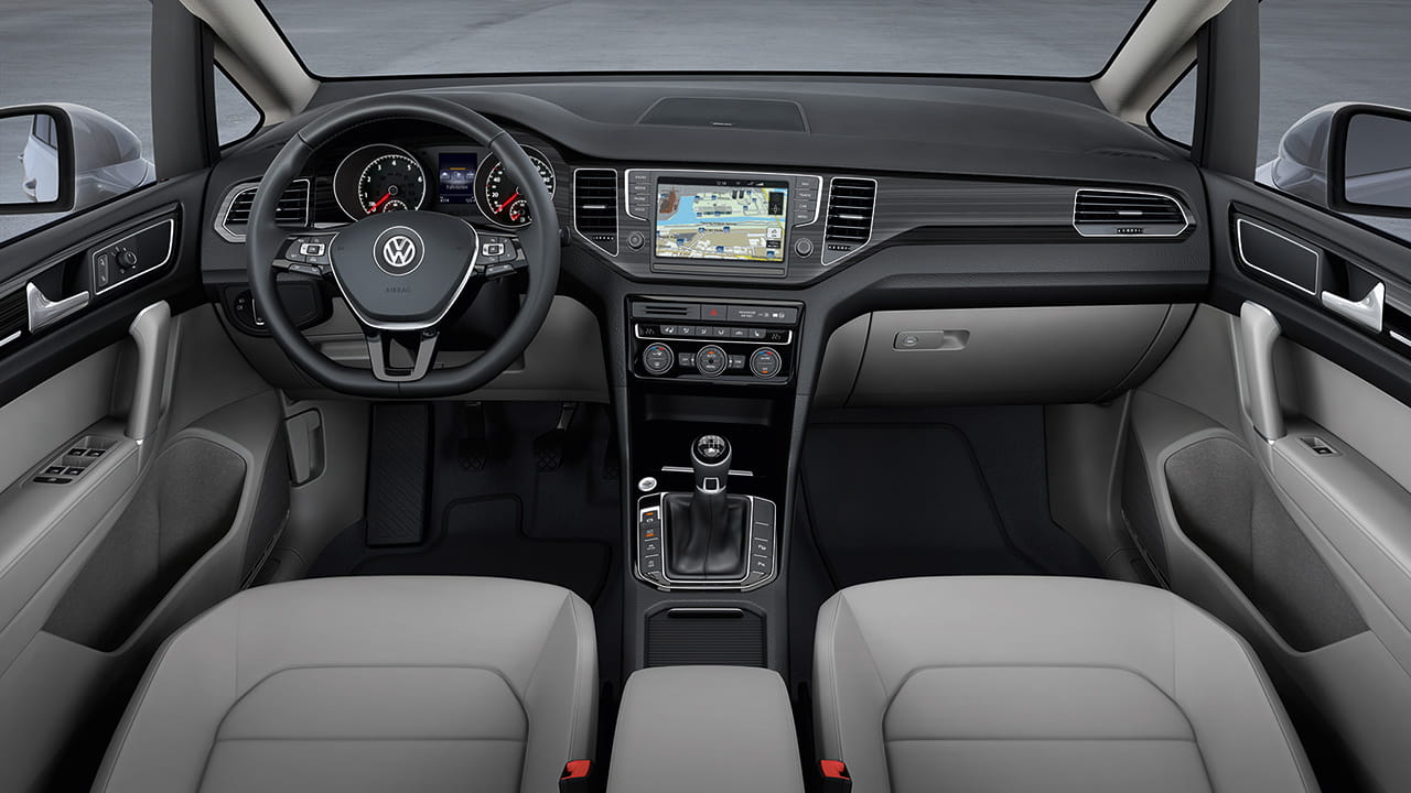 Volkswagen_Golf_Sportsvan_1280-005.jpg
