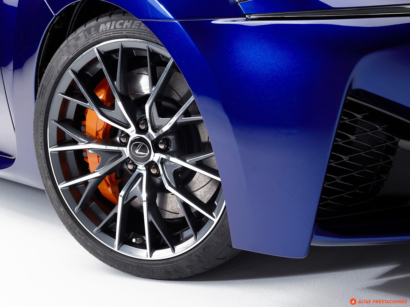 lexus-gs-f-mapdm-6-1440px.jpg