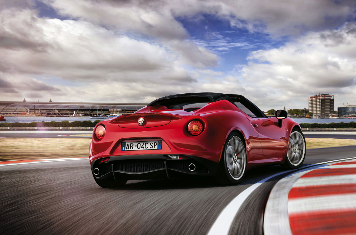 Alfa_Romeo_4c_eurpa_2015_DM_13.jpg