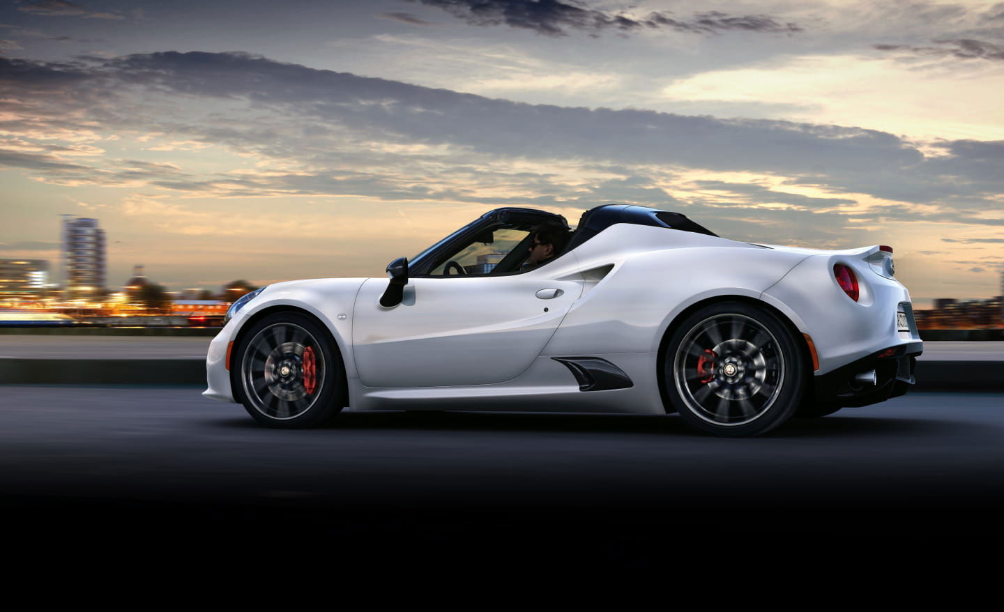 Alfa_Romeo_4c_eurpa_2015_DM_14.jpg