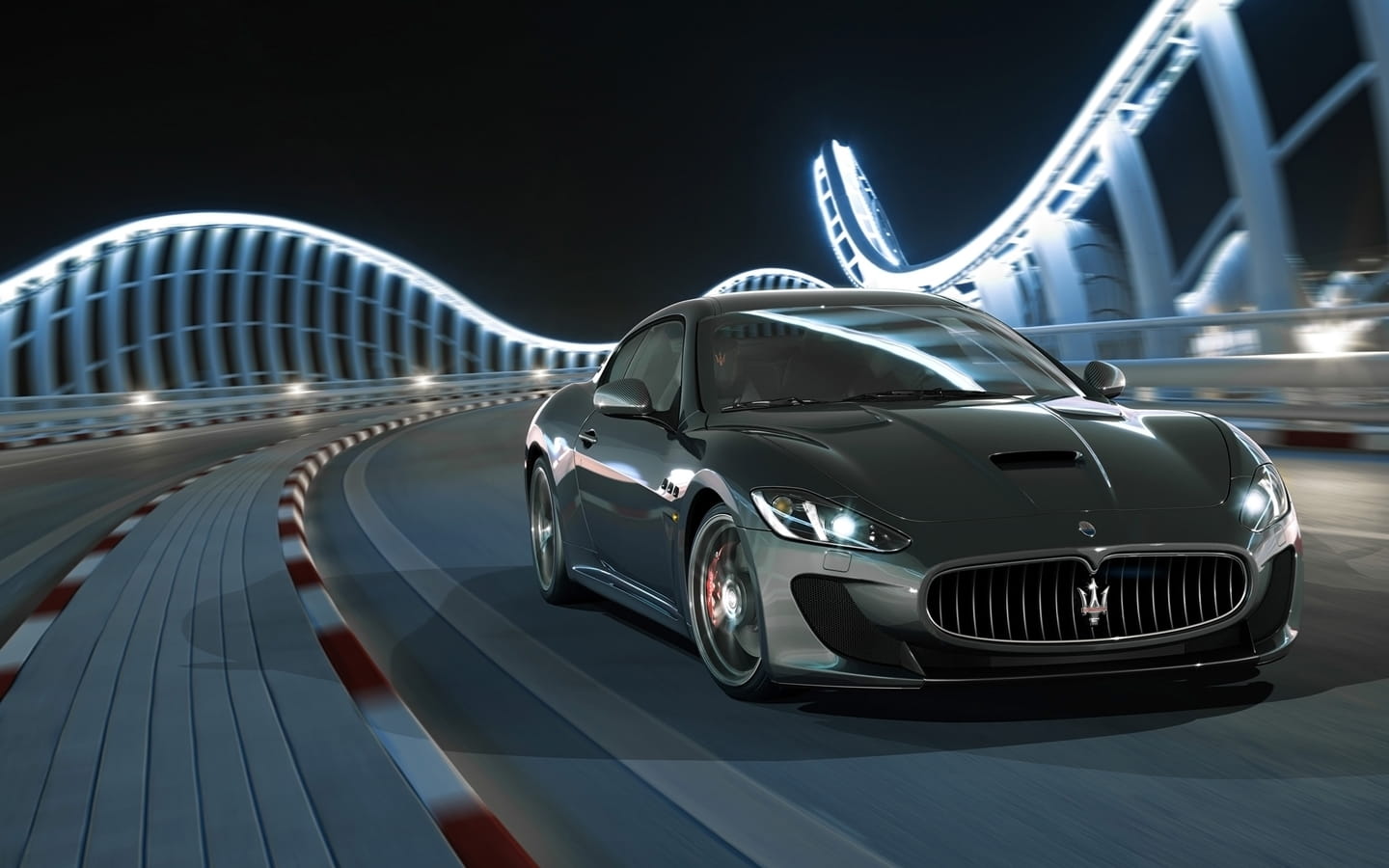 2014-Maserati-GranTurismo-MC-Stradale-070315-00.jpg