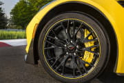 2016-Chevrolet-CorvetteZ06-C7R-Edition-007-180x120.jpg