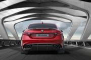 alfa-romeo-giulia-2015-3-180x120.jpg