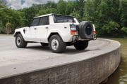 lamborghini-lm002-subasta-02-180x120.jpg