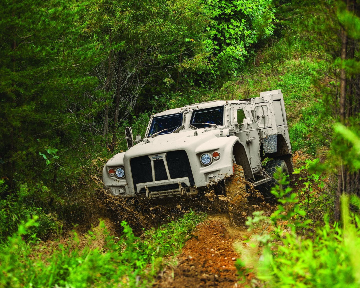 [Imagen: oshkosh-jltv-13.jpg]