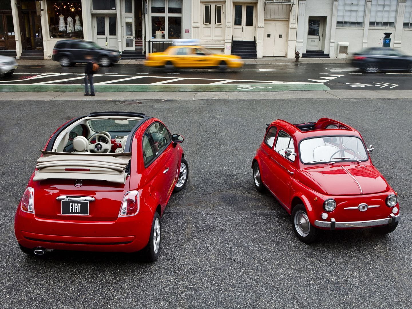 fotos de carros antiguos y alguno moderno como han crecido y engordado los coches modernos en fotos diariomotor fotos de carros antiguos y alguno moderno como han crecido y engordado los coches modernos en fotos diariomotor