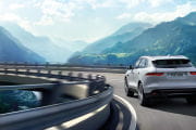 jaguar-f-pace-2016-55-180x120.jpg
