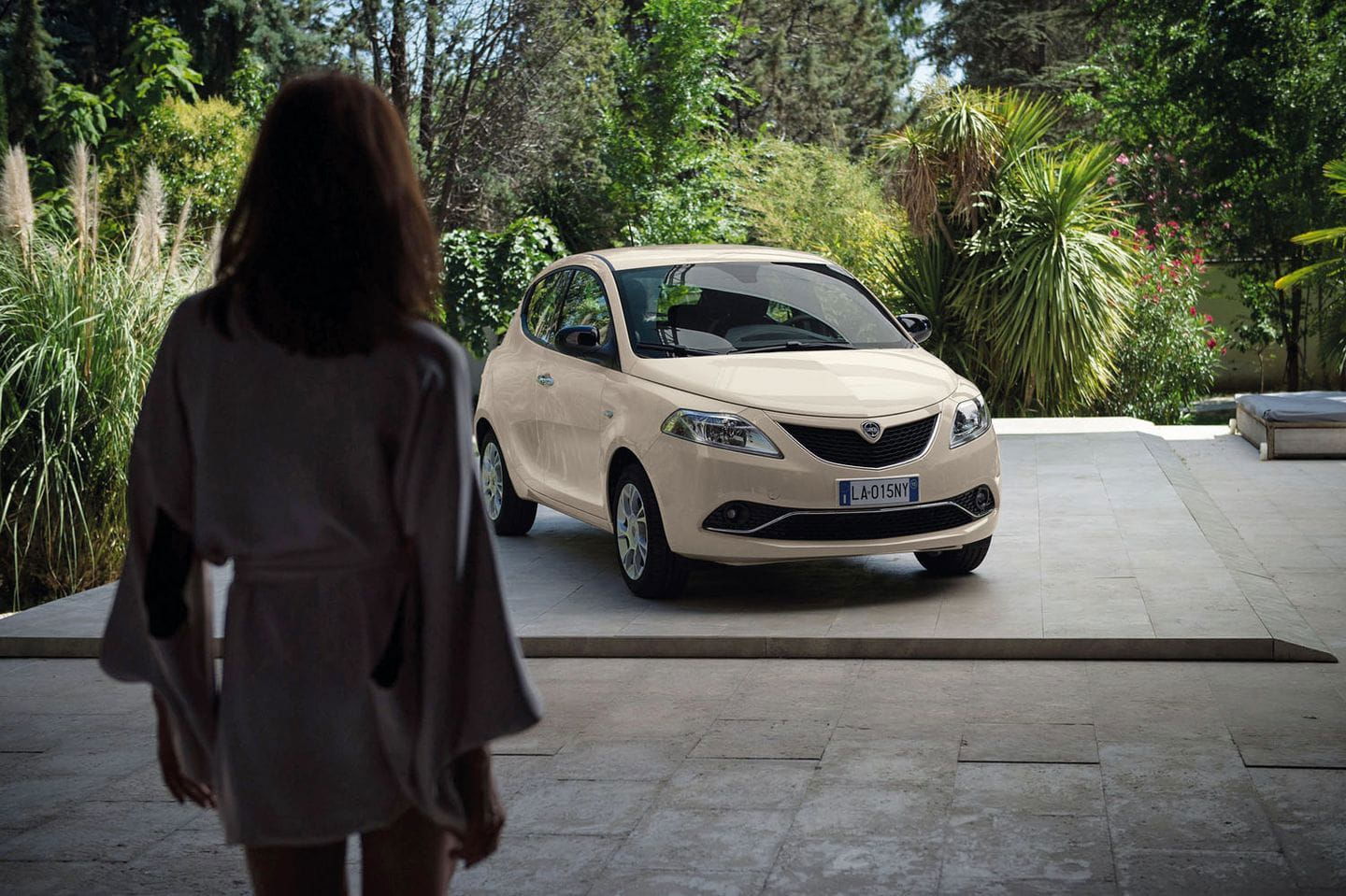 lancia-ypsilon-2016-3.jpg