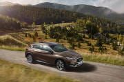 infiniti-qx30-2016-21-180x120.jpg