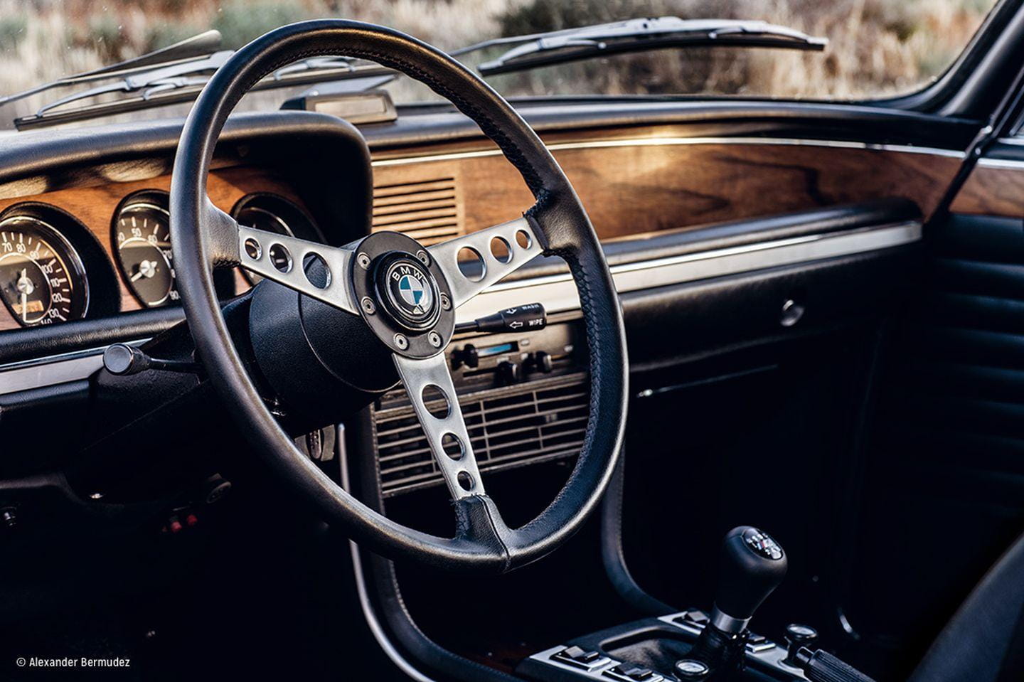 bmw-cs-restomod-3.jpg