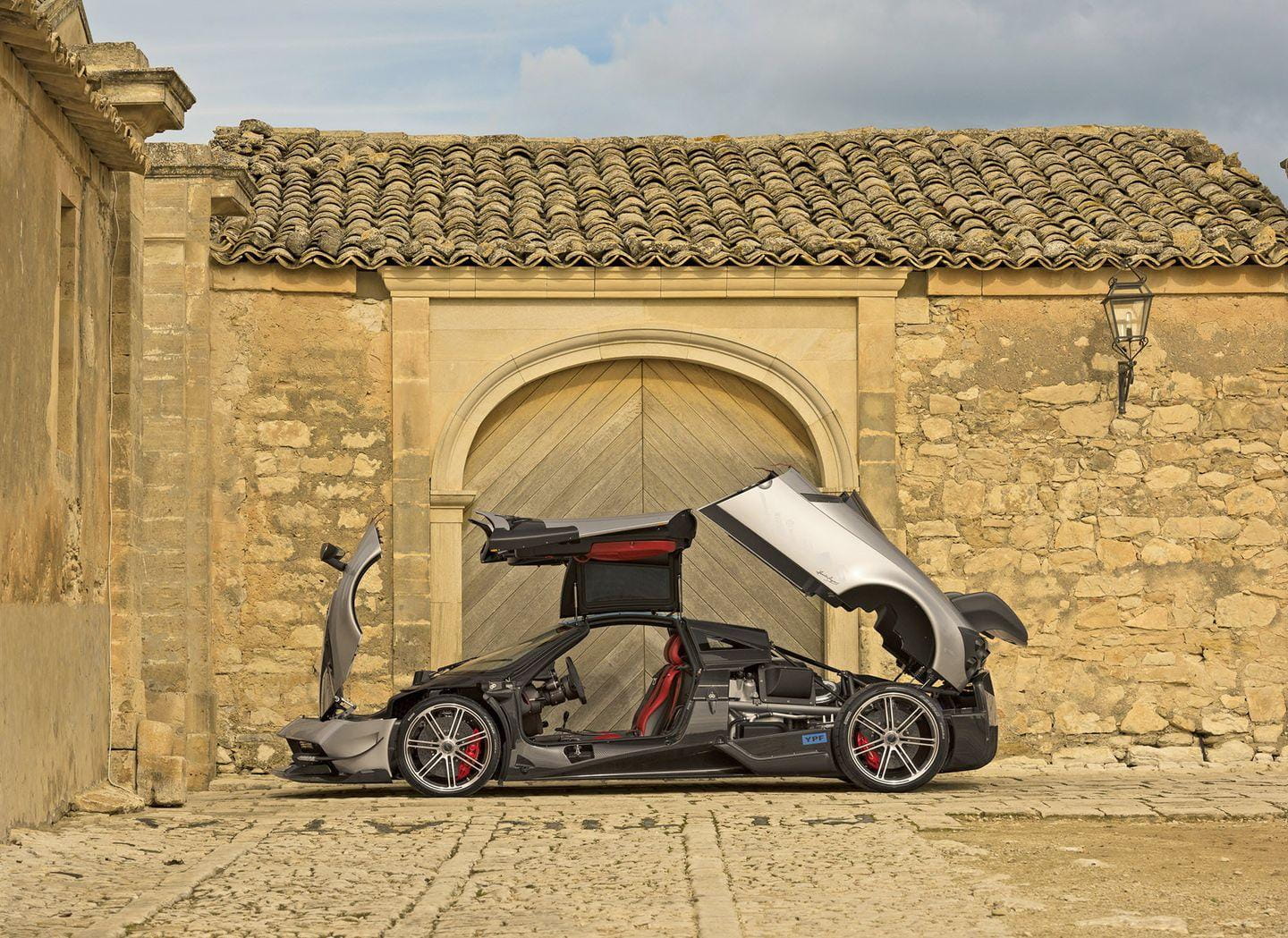 pagani-huayra-bc-2016-10.jpg