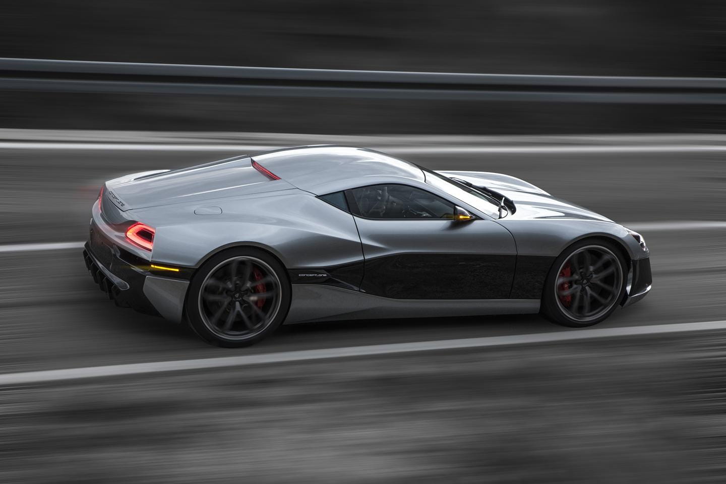 rimac-concept_one-2016-33.jpg