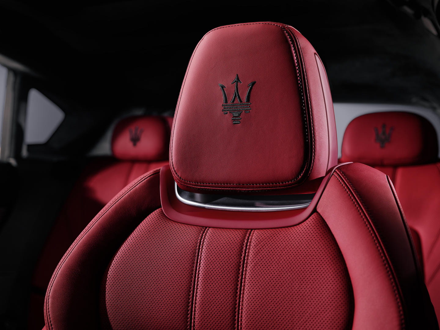 Maserati_Levante_DM_2016_8.jpg