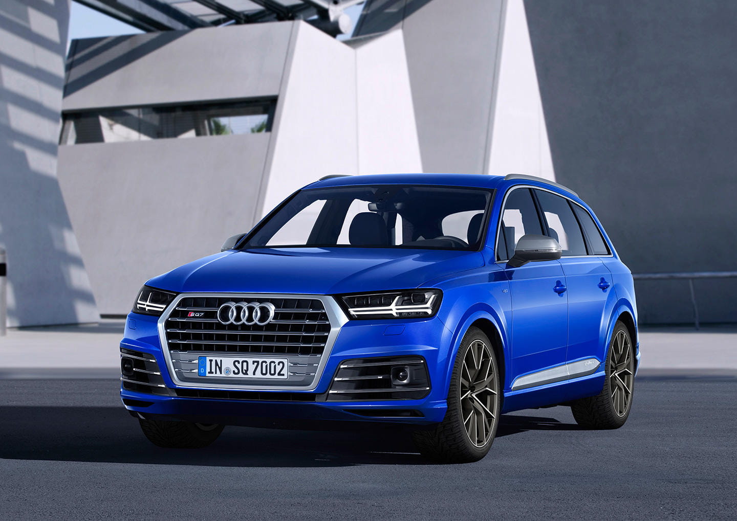 audi-sq7-tdi-2016-11.jpg