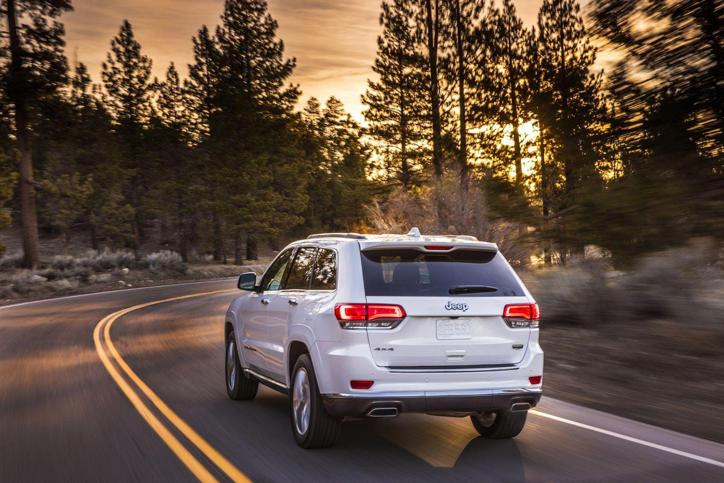 jeep-grand-cherokee-summit-7.jpg