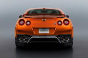 nissan-gt-r-2017-09-180x120.jpg