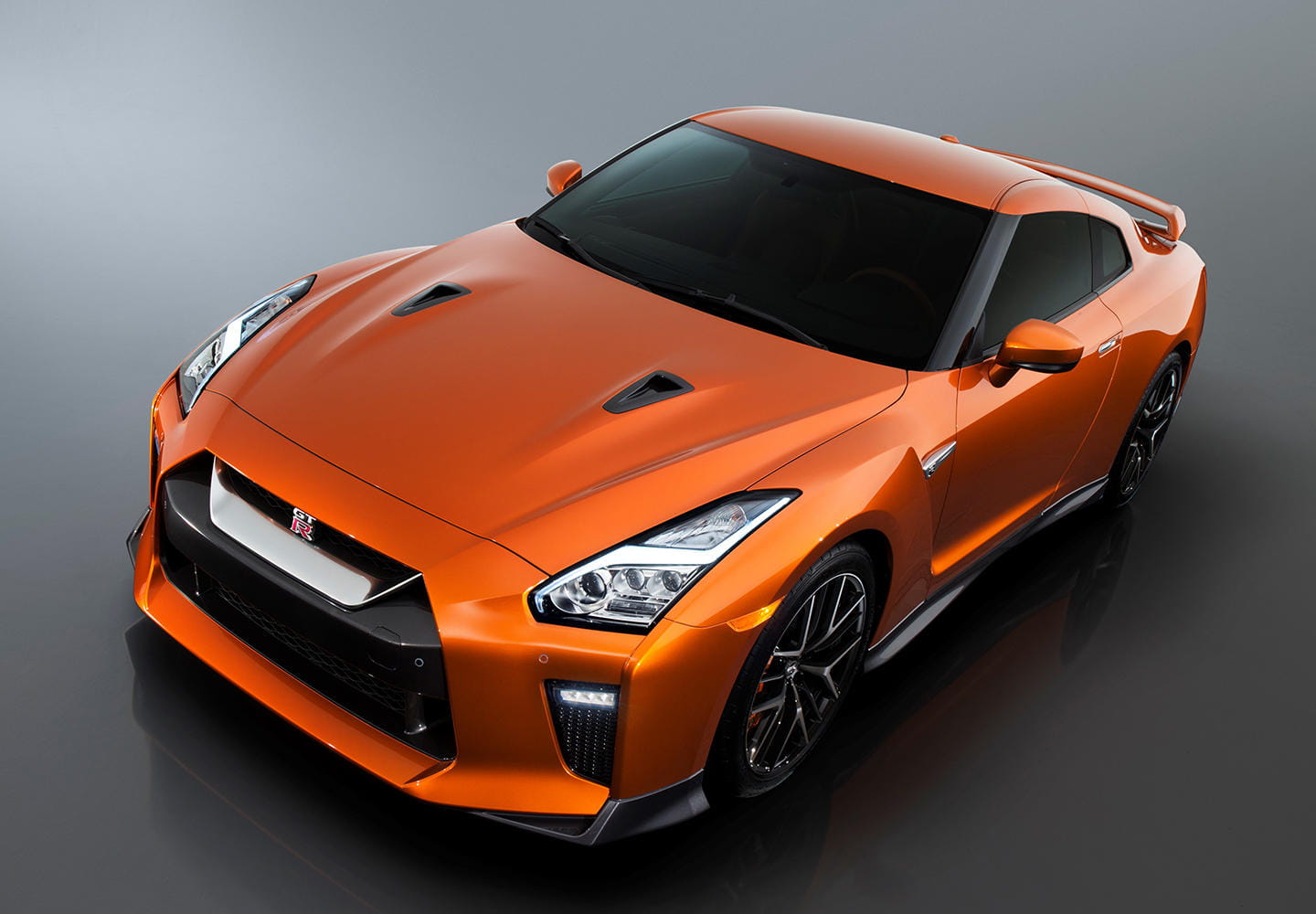 nissan-GT-R-106.jpg