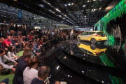 opel-ampera-e-tesla-model-3-03-180x120.jpg