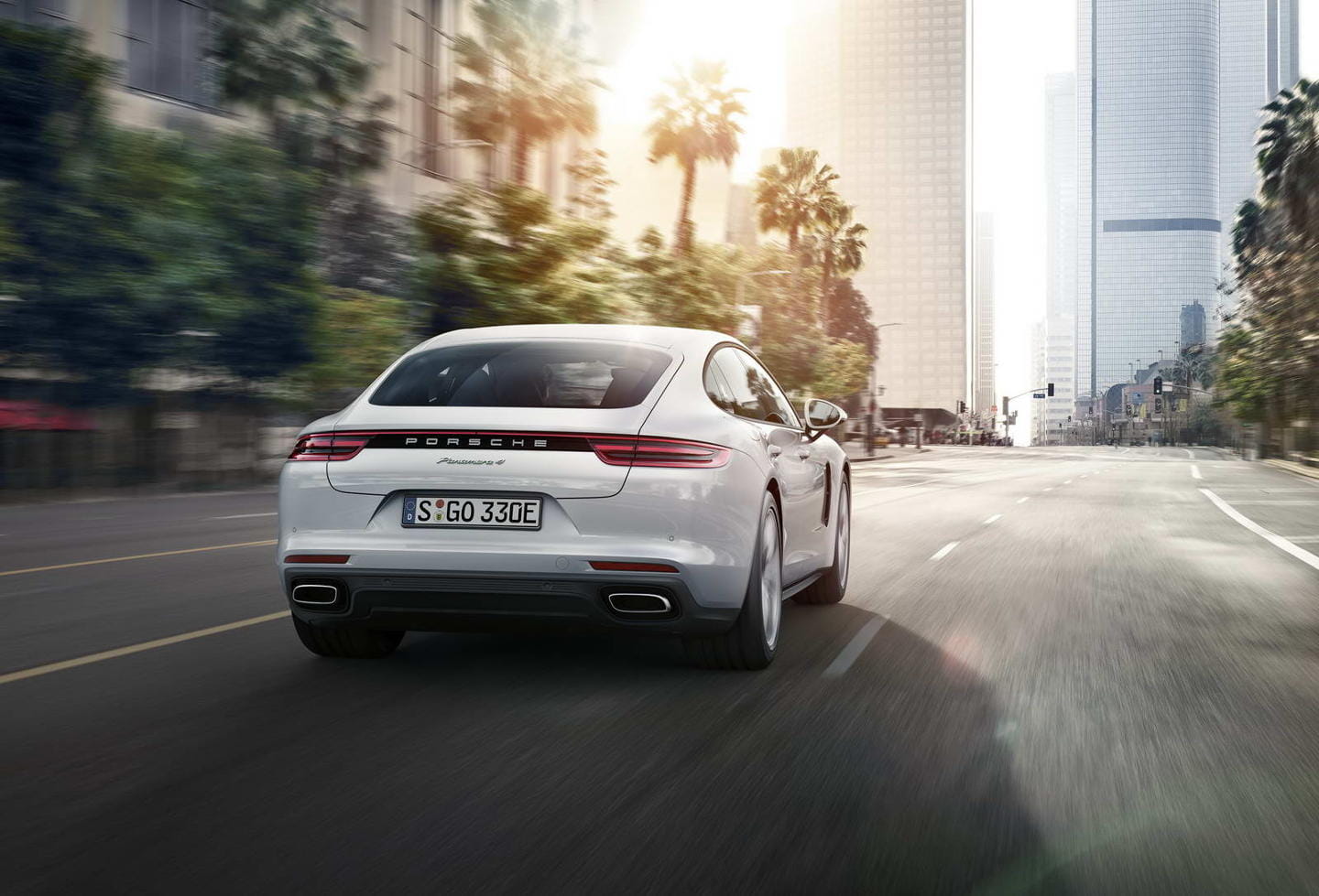 [Imagen: porsche_Panamera_4_e-hybrid_2017_DM_2.jpg]