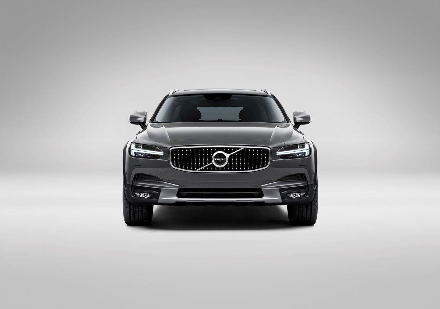 volvo-v90-cross-country-4.jpg