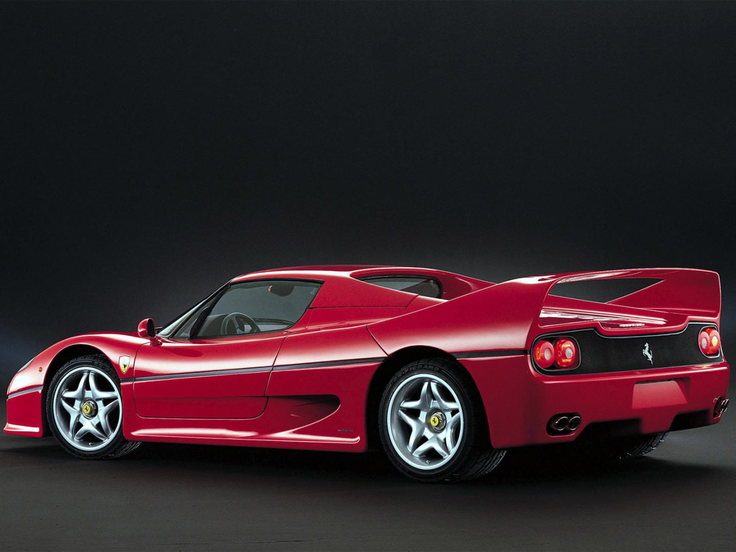 1995-ferrari-f50_traserolateral