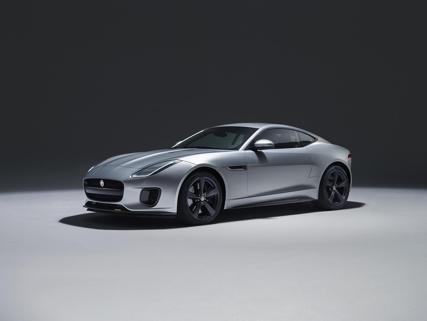 [Imagen: jaguar-f-type-400-sport-2017-015.jpg]