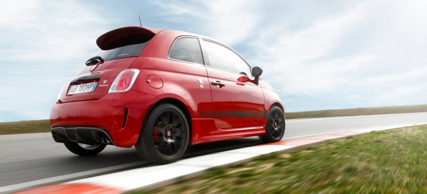 1440_portada_Abarth_595_Competizione_DM_2015_3_1440x655c.jpg