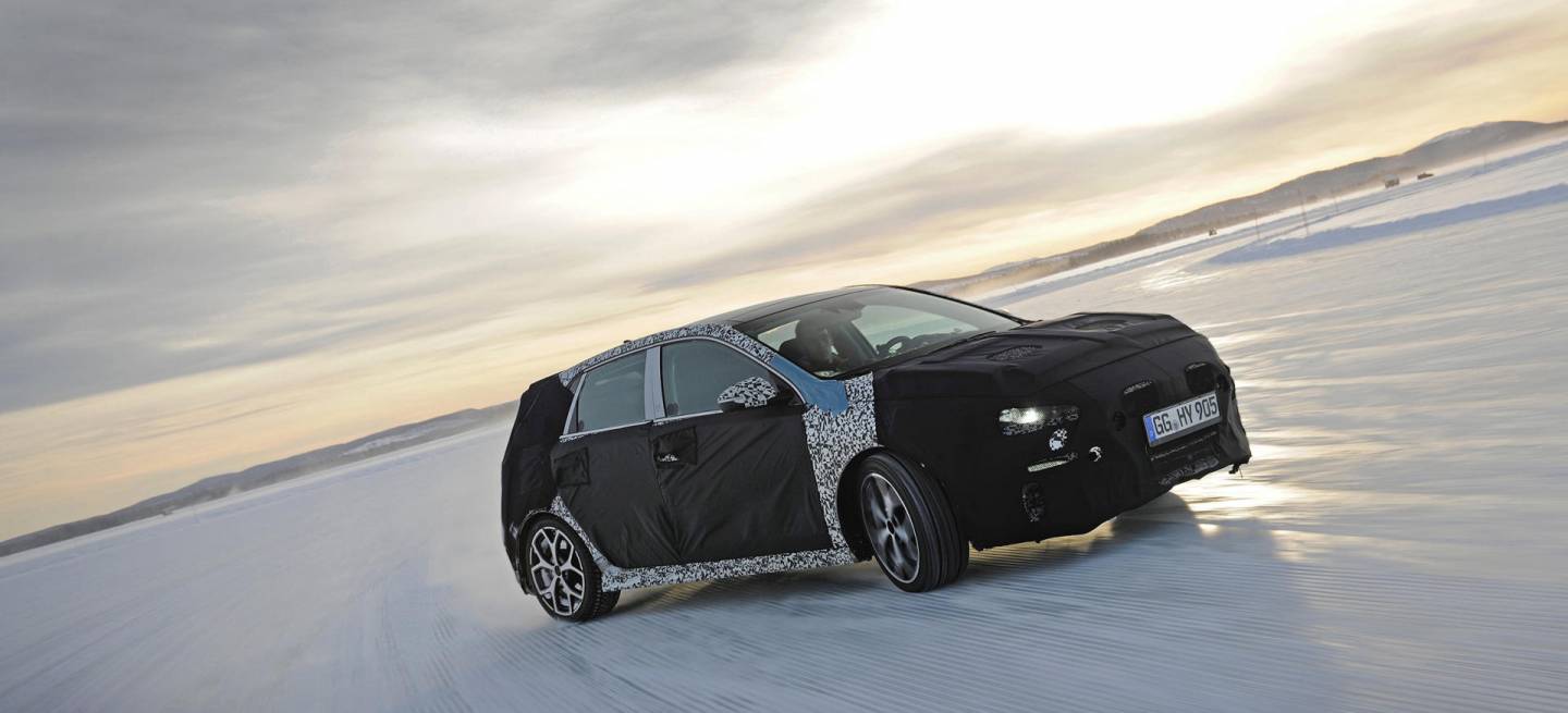 [Imagen: Hyundai-i30-N-Winter-Testing-Sweden_2_1440x655c.jpg]