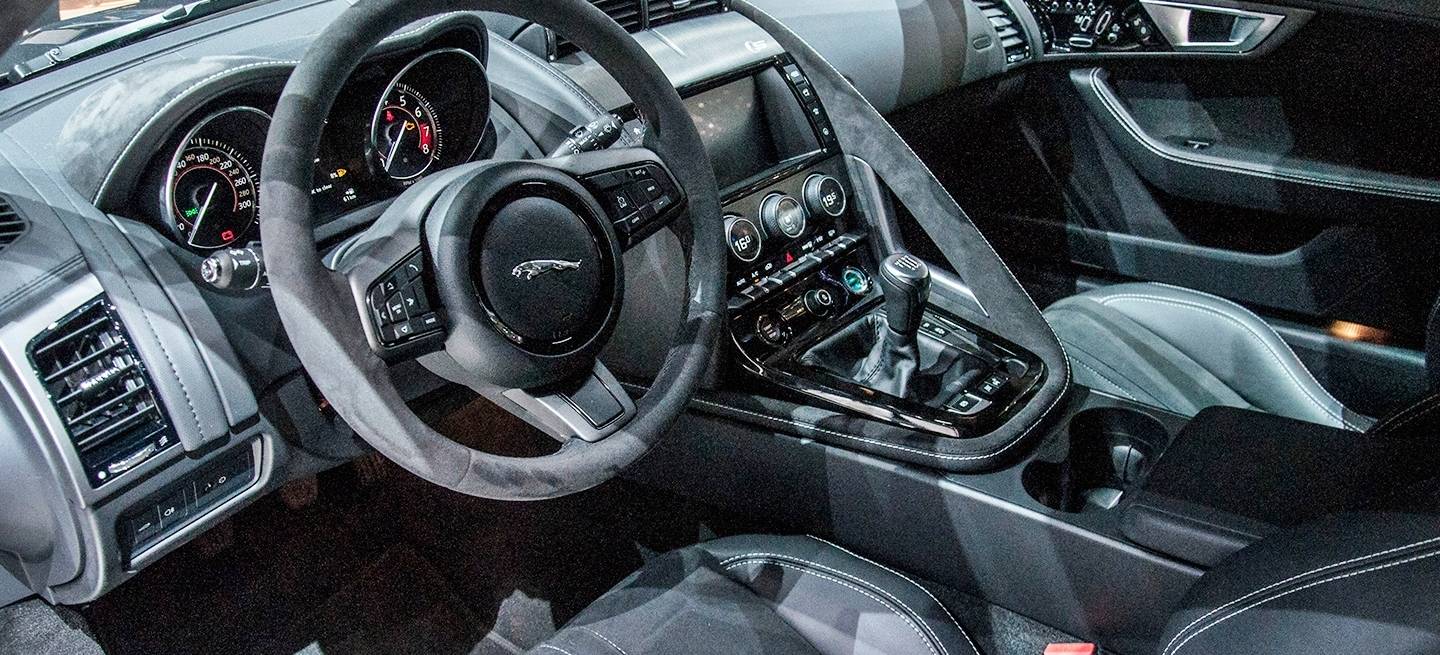 jaguar-f-type-manual-ginebra-050315-01-mdm_1440x655c.jpg