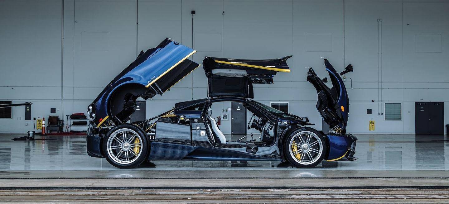 pagani-huayra-subasta-5_1440x655c.jpg