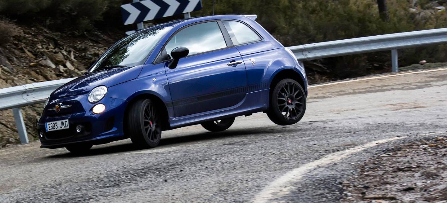 prueba_Abarth_595_Yamaha_racing_factory_DM_portada_29_1440x655c.jpg