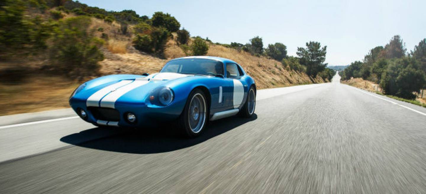 renovo_motors_coupe%CC%81_DM_1_1440x655c.jpg