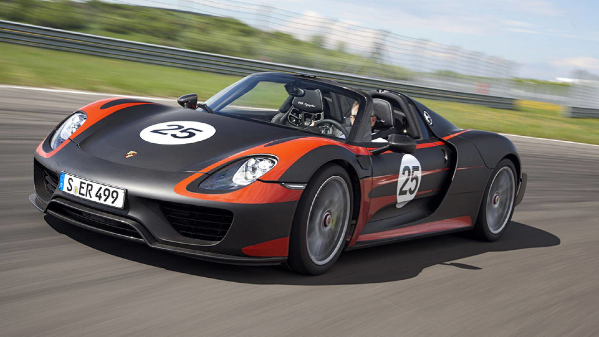 Porsche 918 Spyder Porsche 918 Spyder
