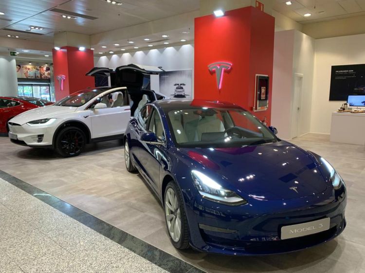 Nueva Tienda Tesla Barcelona
