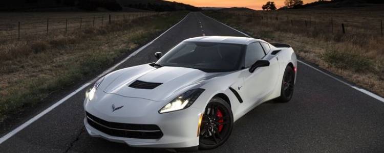 2014-Chevrolet-Corvette-080414-01_750x300c.jpg