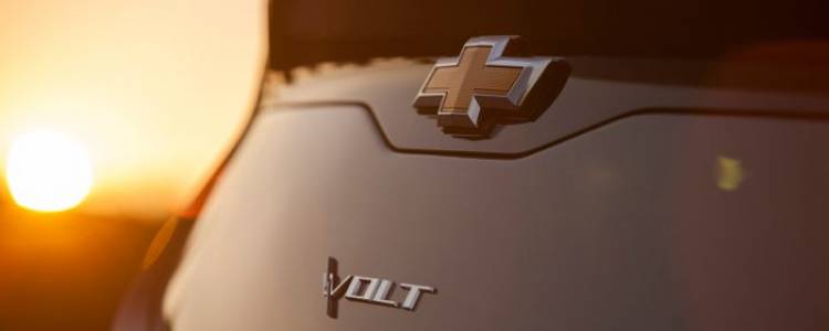 2016-Chevrolet-Volt-Teaser_750x300c.jpg