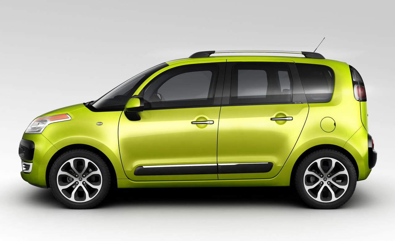Vista lateral del Citroën C3 Picasso mostrando su diseño característico.