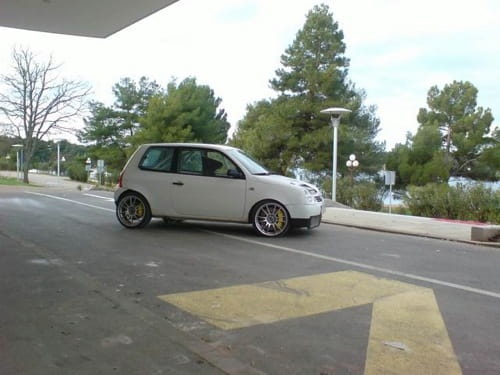 Cómo acelera un Volkswagen Lupo con 500 CV, vídeo