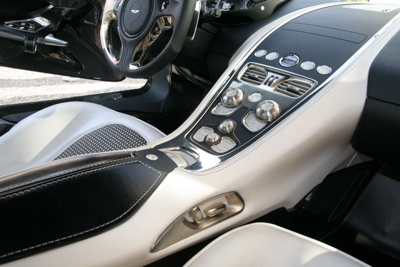 Aston Martin One-77: precios, noticias, prueba, ficha ...