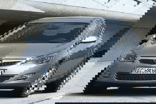 Más imágenes filtradas del nuevo Opel Astra