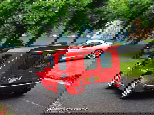 Baguette con spaghetti, Citroën 2CV + Ferrari F355
