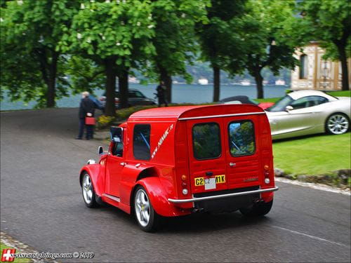 Baguette con spaghetti, Citroën 2CV + Ferrari F355