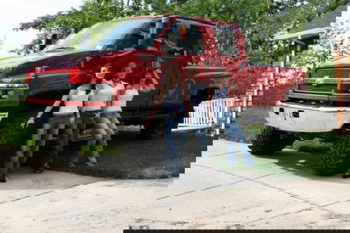 General Motors cambia: adiós pick-ups pesados, hola baterías