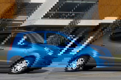 Nissan Pixo